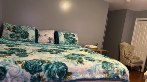 Divine Villa Guest House 65 Sherman 6mins to Airport and 4mins to Penn Station